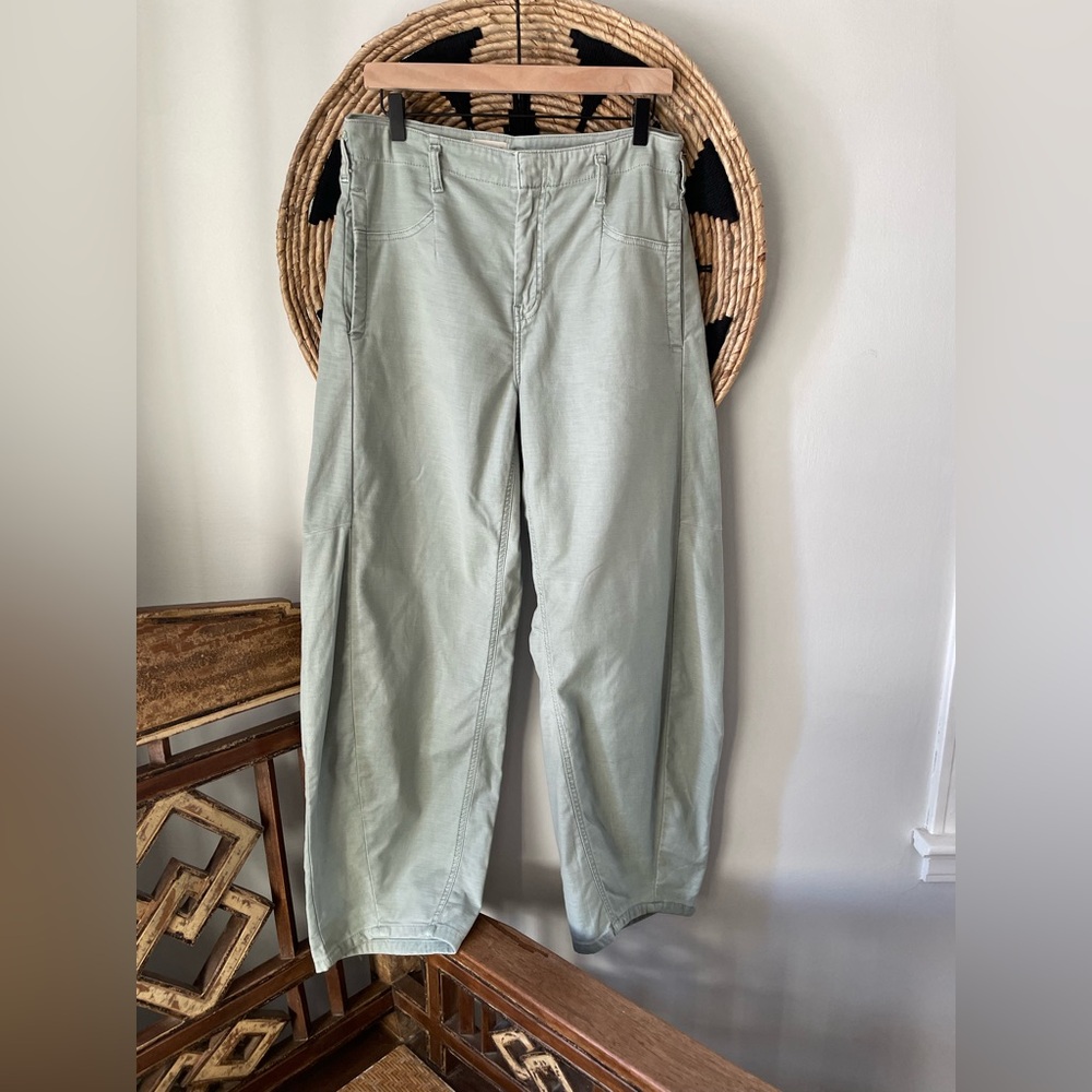 Anthropologie Pilcro Sage Green Barrel Pant Size 29